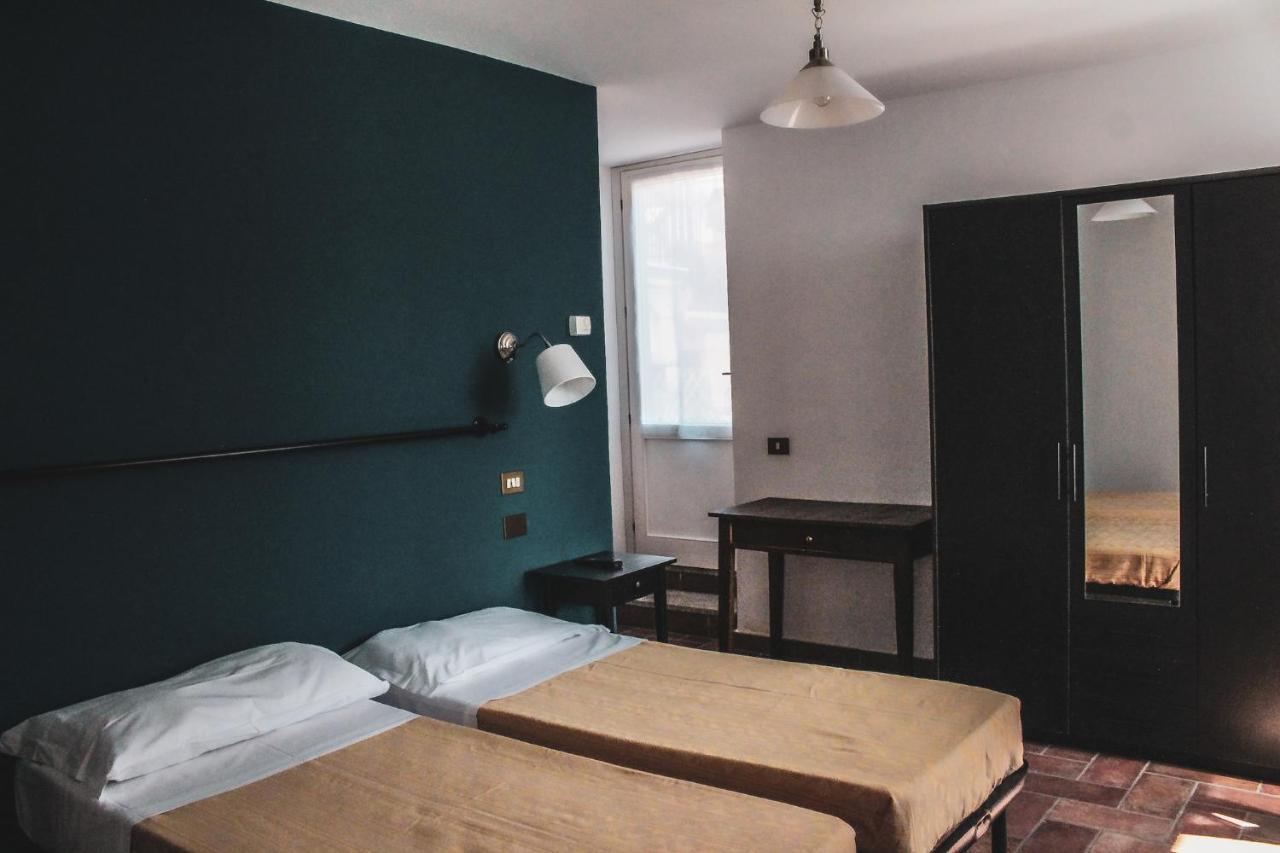 Bed and Breakfast Da Laura Брунате Екстер'єр фото